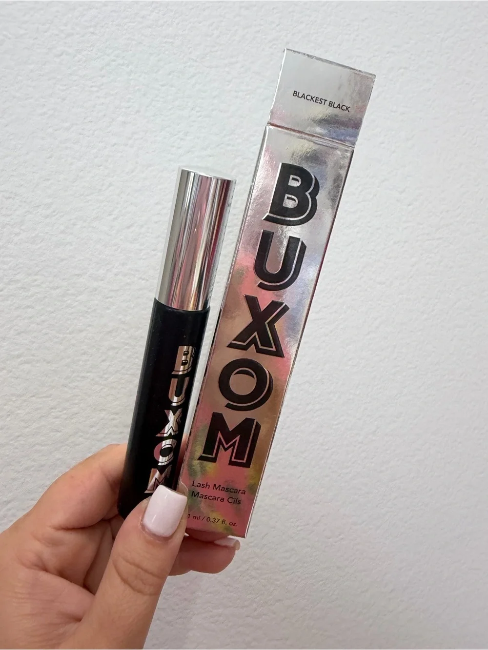 NEW BUXOM® LASH VOLUMIZING MASCARA